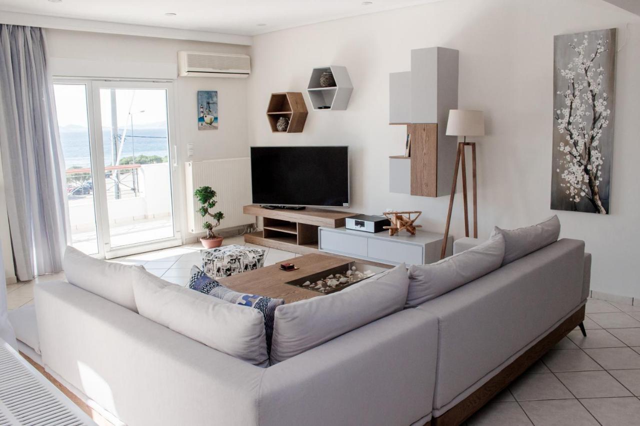 Luxury Seaview Apartment By The Sea Saronida Exterior photo